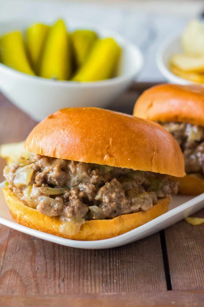 slow cooker philly cheesesteak sloppy joes