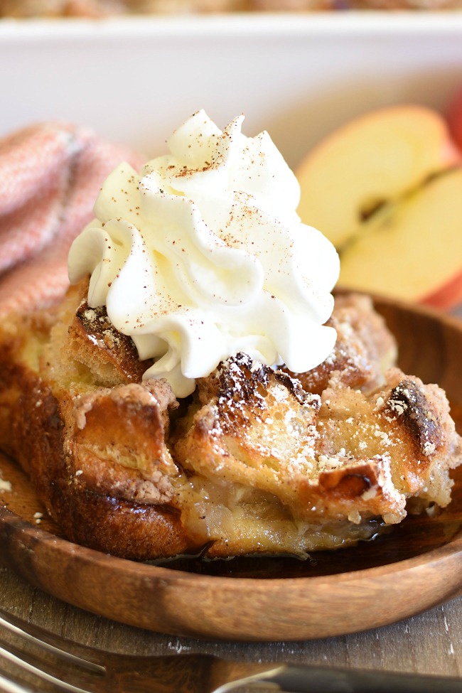 apple pie baked french toast
