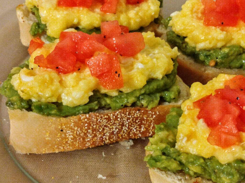 egg and avocado crostini toast