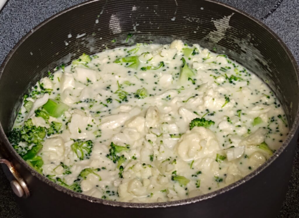 chunky broccoli and cauliflower  cream soup