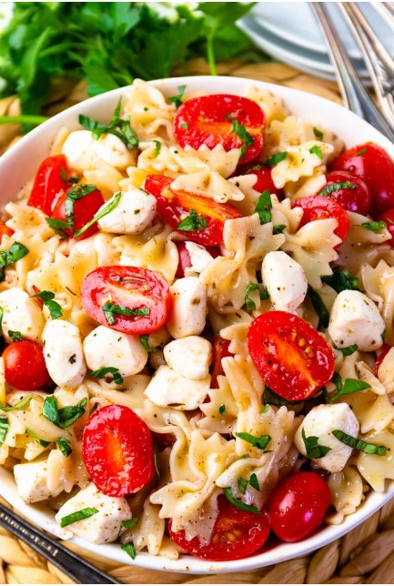 caprese pasta salad