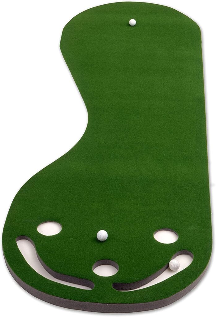 Indoor golf putting green