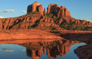 Sedona vortex mountains in Arizona