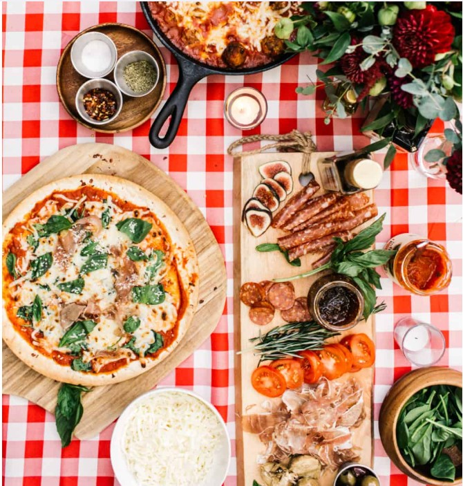 DIY pizza dinner party theme